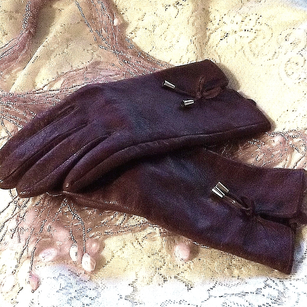 Leather Burgandy  GLOVES